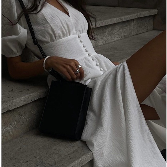 Commense White Maxi Dress with Puff Sleeves and Plunge Neckline - Picture 4 of 6